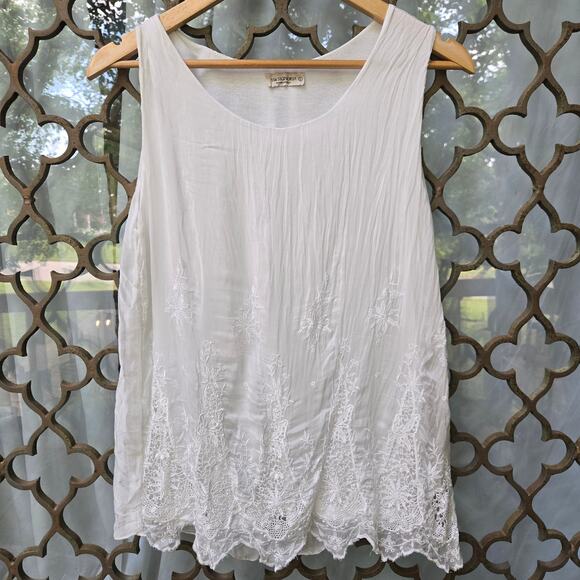 Via Signoria Womens Y2K 100% Silk Floral Embroidered White Tank Top L Italy Boho - Picture 1 of 10